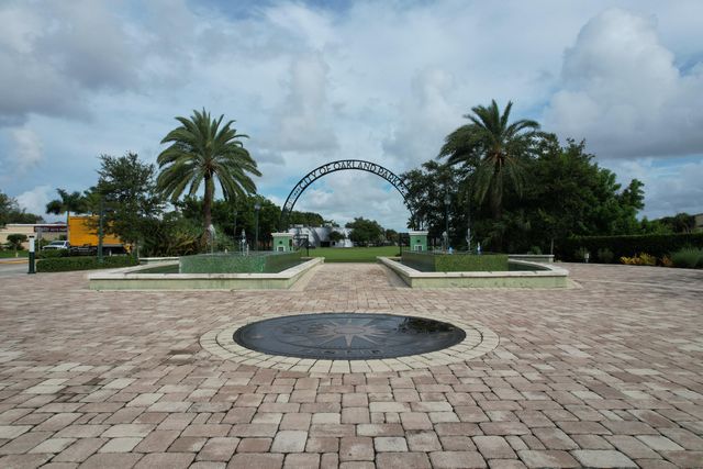 1056 NE 34th Court, Oakland Park, FL 33334