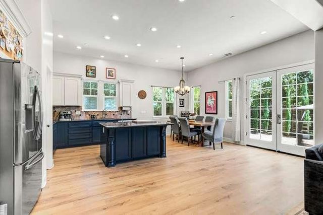 3063 Donner Way, Sacramento, CA 95817