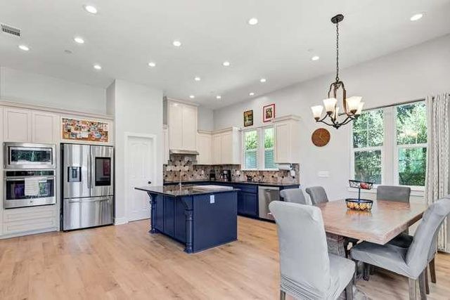 3063 Donner Way, Sacramento, CA 95817