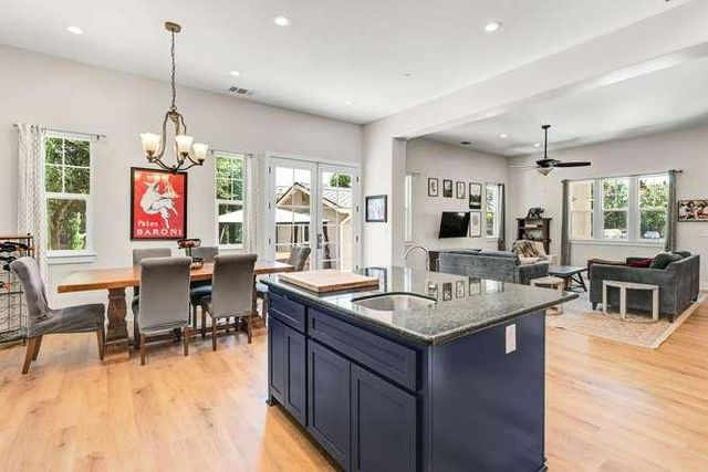 3063 Donner Way, Sacramento, CA 95817