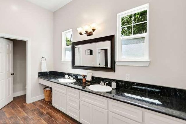 3063 Donner Way, Sacramento, CA 95817