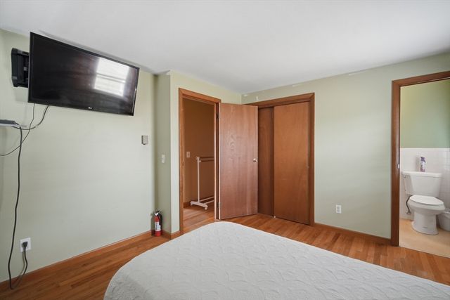 37 Woodcrest Ct, Chicopee, MA 01020