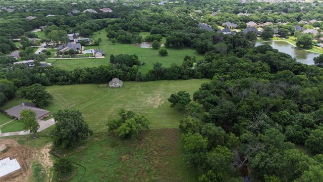 1215 Oakwood Trail, Southlake, TX 76092