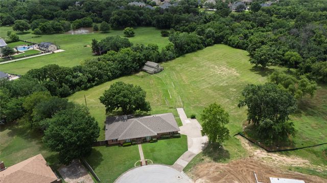 1215 Oakwood Trail, Southlake, TX 76092