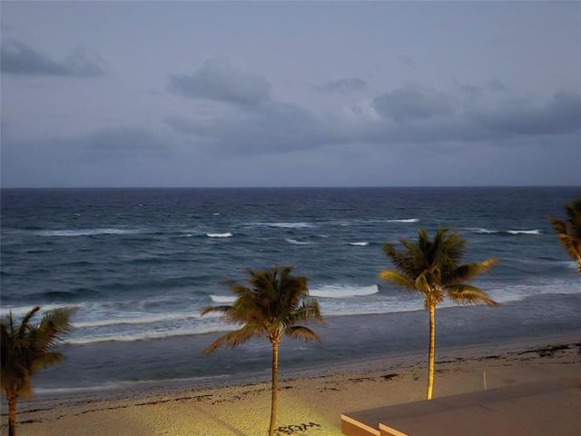 1161 Hillsboro Mile 506, Hillsboro Beach, FL 33062