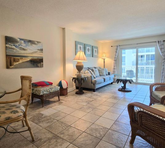 1161 Hillsboro Mile 506, Hillsboro Beach, FL 33062