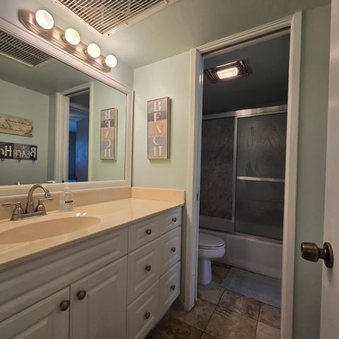 1161 Hillsboro Mile 506, Hillsboro Beach, FL 33062