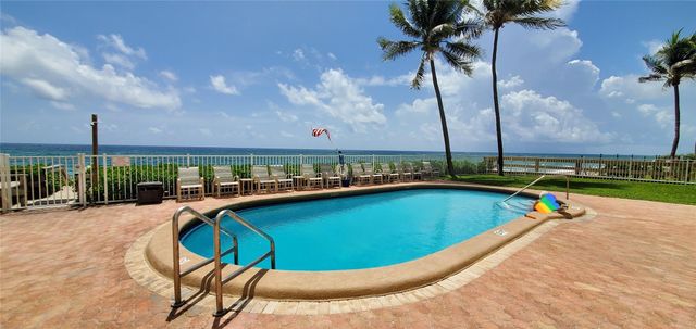 1161 Hillsboro Mile 506, Hillsboro Beach, FL 33062