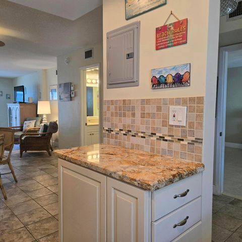1161 Hillsboro Mile 506, Hillsboro Beach, FL 33062
