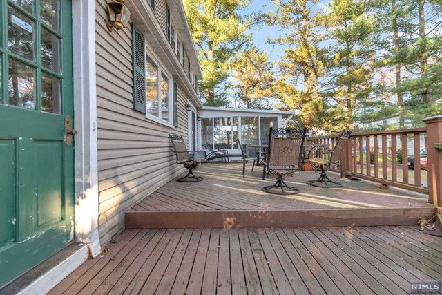 37 Broadway, Fairfield, NJ 07004