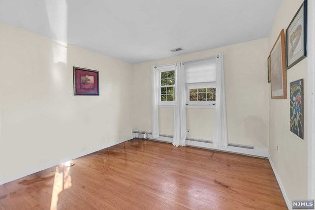 37 Broadway, Fairfield, NJ 07004