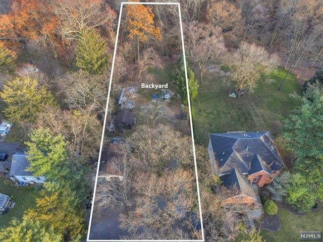 37 Broadway, Fairfield, NJ 07004