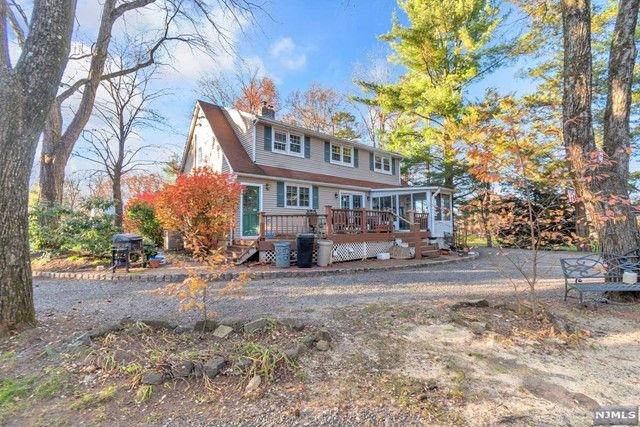 37 Broadway, Fairfield, NJ 07004