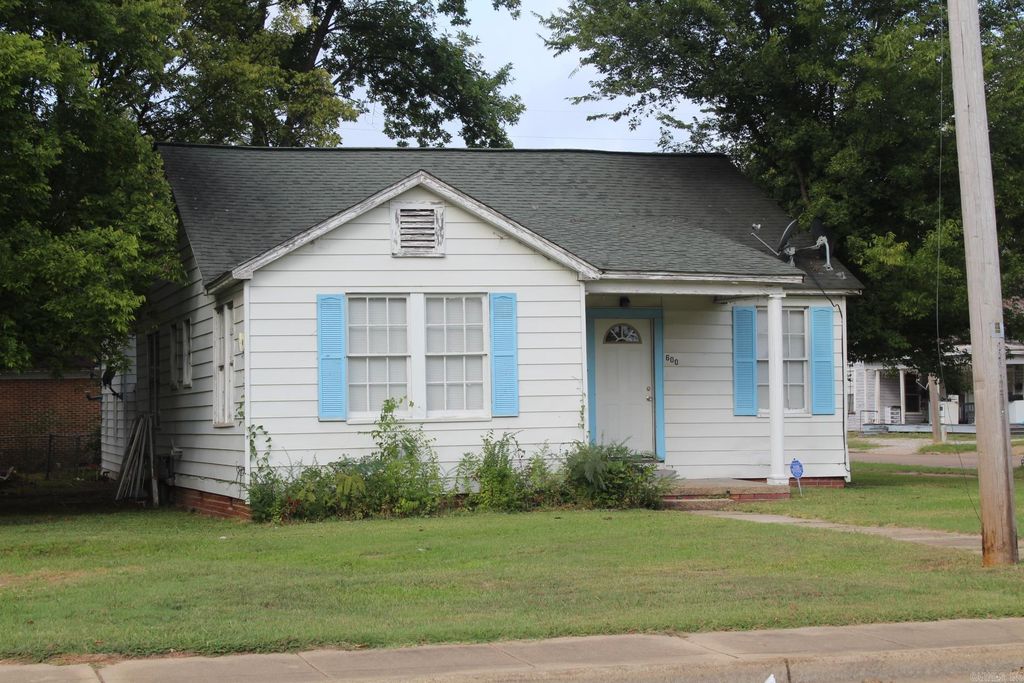 600 S Elm, Hope, AR 71801
