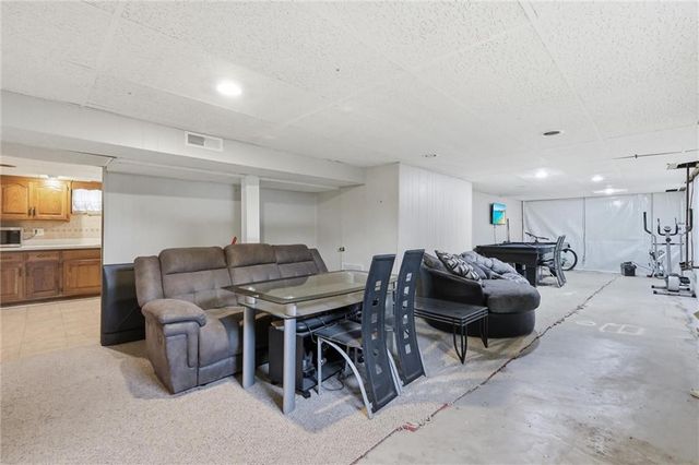 3815 NE 51st Terrace, Kansas City, MO 64119