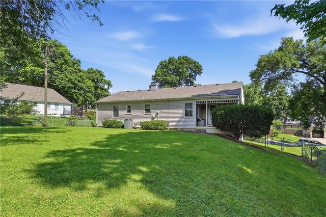 3815 NE 51st Terrace, Kansas City, MO 64119