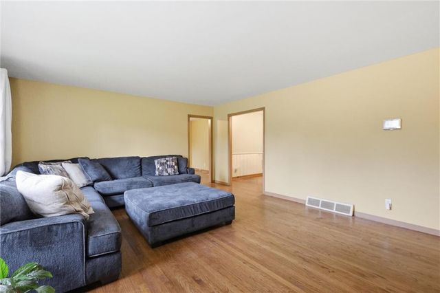 3815 NE 51st Terrace, Kansas City, MO 64119
