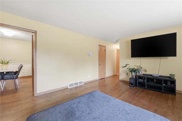 3815 NE 51st Terrace, Kansas City, MO 64119