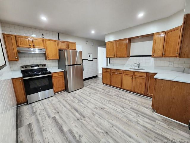 126 Goddard Avenue B, Bridgeport, CT 06610