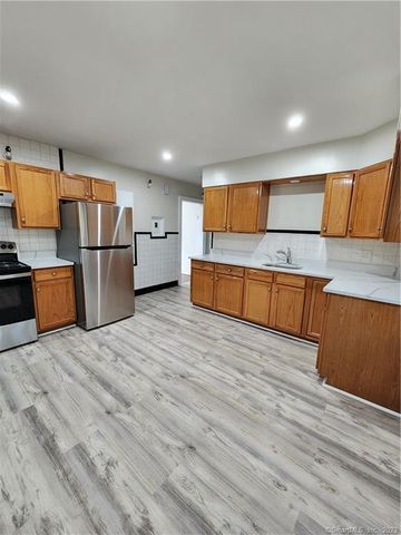 126 Goddard Avenue B, Bridgeport, CT 06610