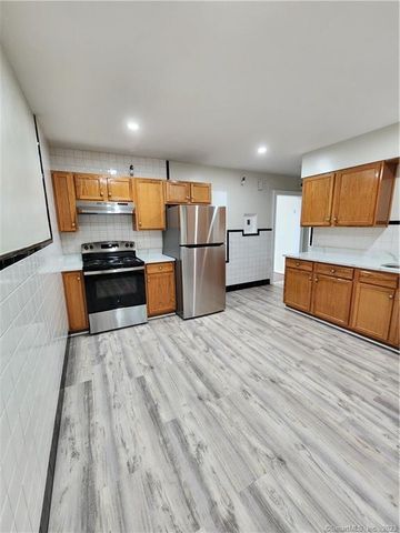 126 Goddard Avenue B, Bridgeport, CT 06610