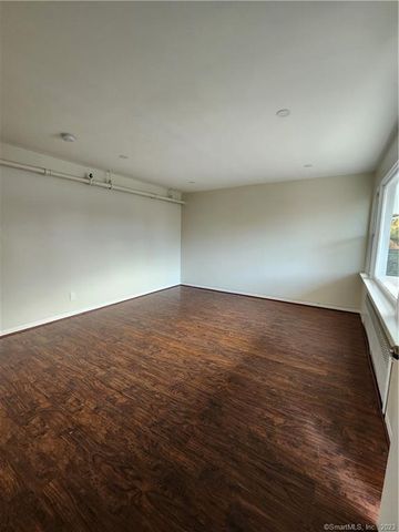 126 Goddard Avenue B, Bridgeport, CT 06610