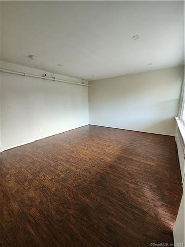 126 Goddard Avenue B, Bridgeport, CT 06610