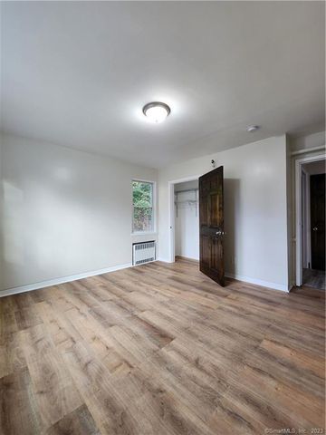 126 Goddard Avenue B, Bridgeport, CT 06610