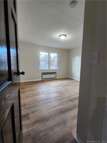 126 Goddard Avenue B, Bridgeport, CT 06610