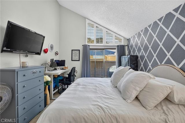 435 W 9th B3, Upland, CA 91786