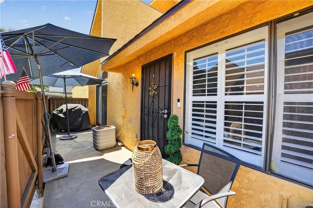 435 W 9th B3, Upland, CA 91786