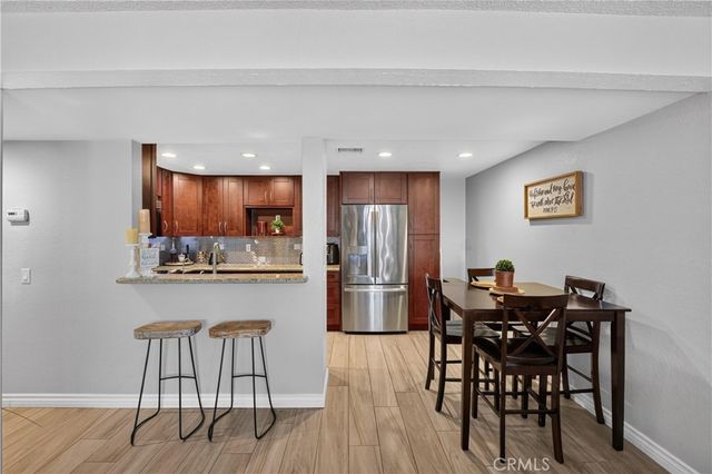 435 W 9th B3, Upland, CA 91786