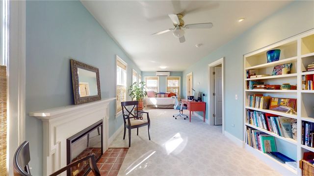 11 High Street, Hopkinton, RI 02804