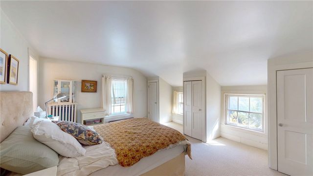 11 High Street, Hopkinton, RI 02804