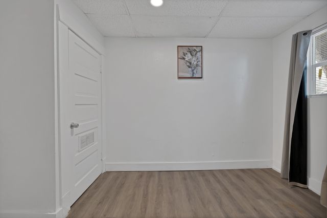 928 S Windomere Avenue B, Dallas, TX 75208