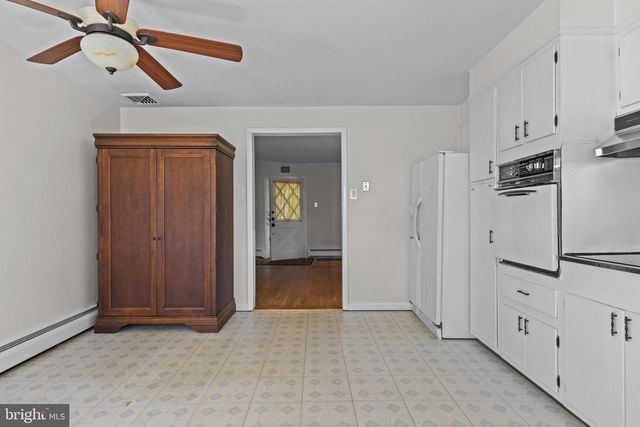 3558 SAWMILL RD, Newtown Square, PA 19073