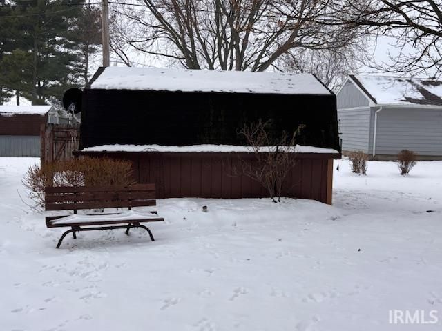 700 S Sharon Avenue, Fowler, IN 47944