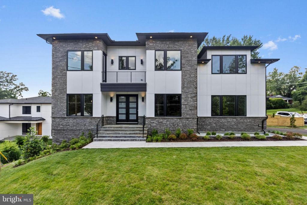 6511 IVY HILL DR, Mclean, VA 22101