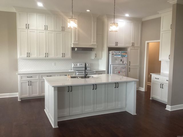 3188 Toltec Mounds Road, England, AR 72046