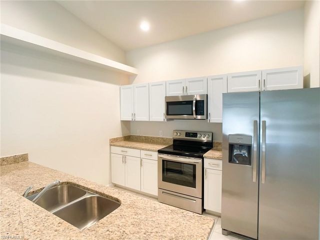 2005 Chiquita BLVD S, Cape Coral, FL 33991