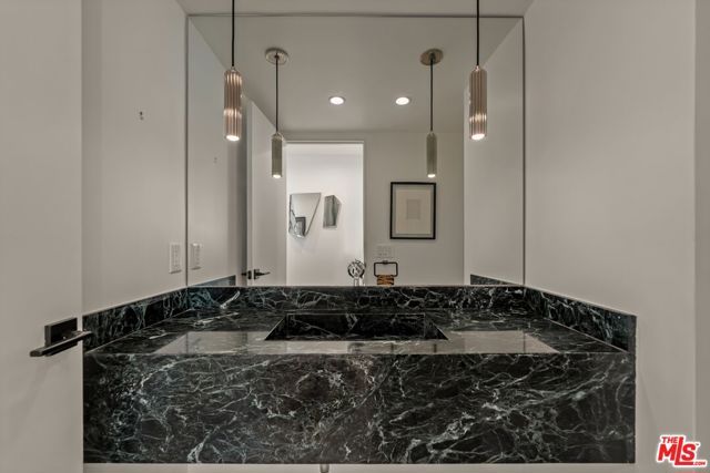 8787 Shoreham Drive 1106, West Hollywood, CA 90069