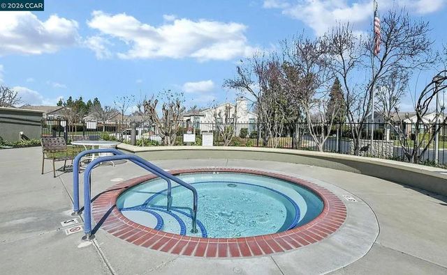 143 Honeygold Ln, Brentwood, CA 94513