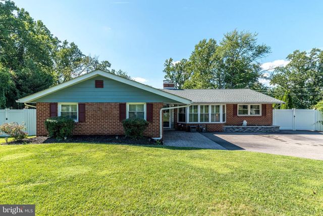 608 ORIOLE LN, Dresher, PA 19025