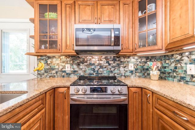 608 ORIOLE LN, Dresher, PA 19025