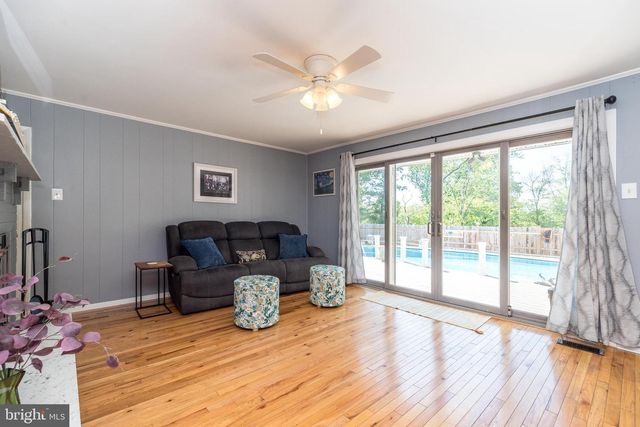 608 ORIOLE LN, Dresher, PA 19025