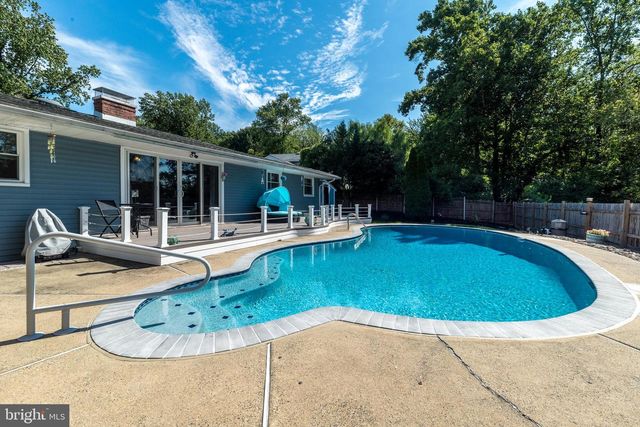 608 ORIOLE LN, Dresher, PA 19025