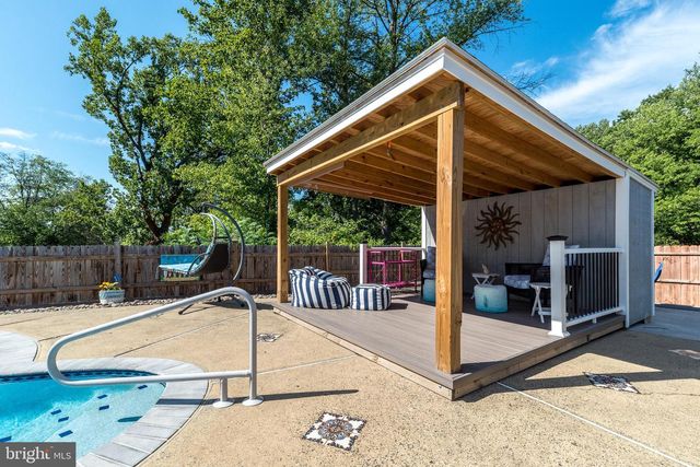 608 ORIOLE LN, Dresher, PA 19025