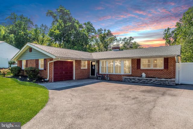 608 ORIOLE LN, Dresher, PA 19025