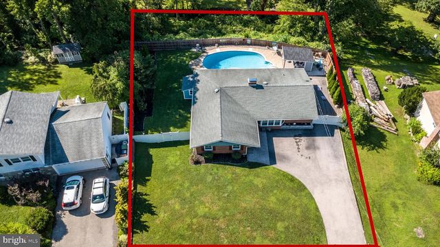 608 ORIOLE LN, Dresher, PA 19025