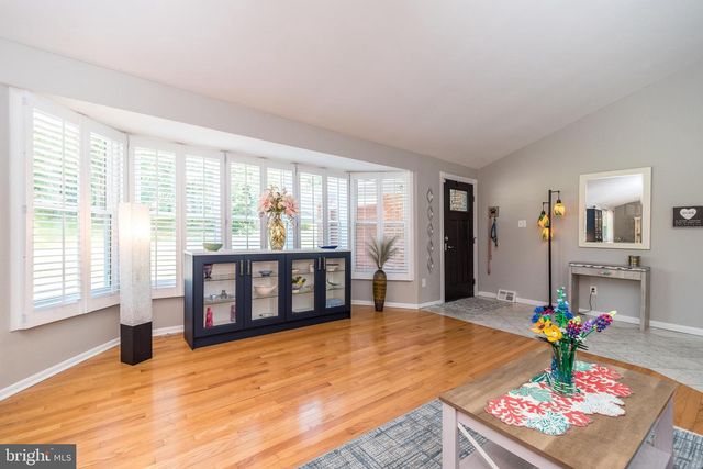 608 ORIOLE LN, Dresher, PA 19025